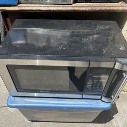 Magic Chef Microwave 