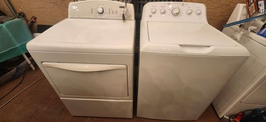 Kenmore Dryer and GE Top-Load Washer Set