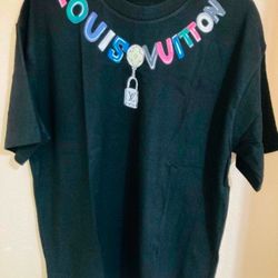 Louis Vuitton T Shirt Medium Available 