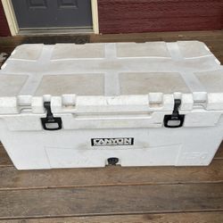 Canyon Pro 150 cooler