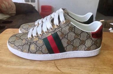Designer woman sneakers size 7” very high quality NO BOX”
