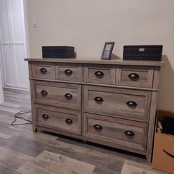 welwick designs dresser Welwick Designs - Chest Of Drawers