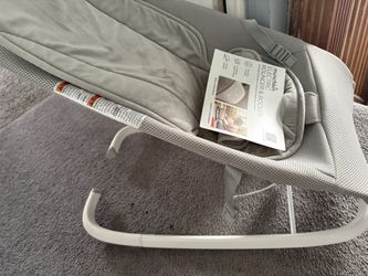 Munchkin Electric Rocking Chair