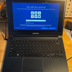 Samsung Laptop - NP900XSB