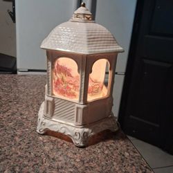 Thomas Kinkade Make-A-Wish Cottage Musical Night Light