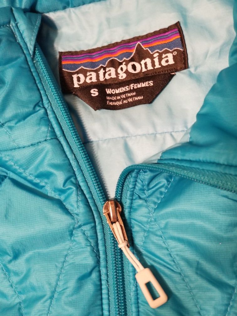 Patagonia Women's Puff Jacket Size Small