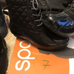 WOMENS SNOW BOOTS SIZE 7 35 CASH ONLY AVAILABLE 