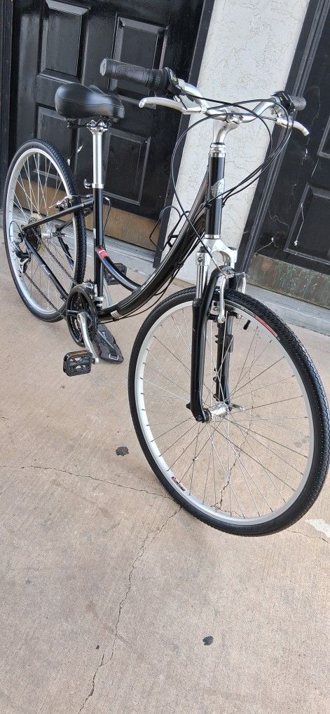 Specialized Globe Aluminum Hybrid Bike