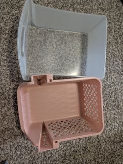 5 Plastic Storage containers - FLASH SALE
