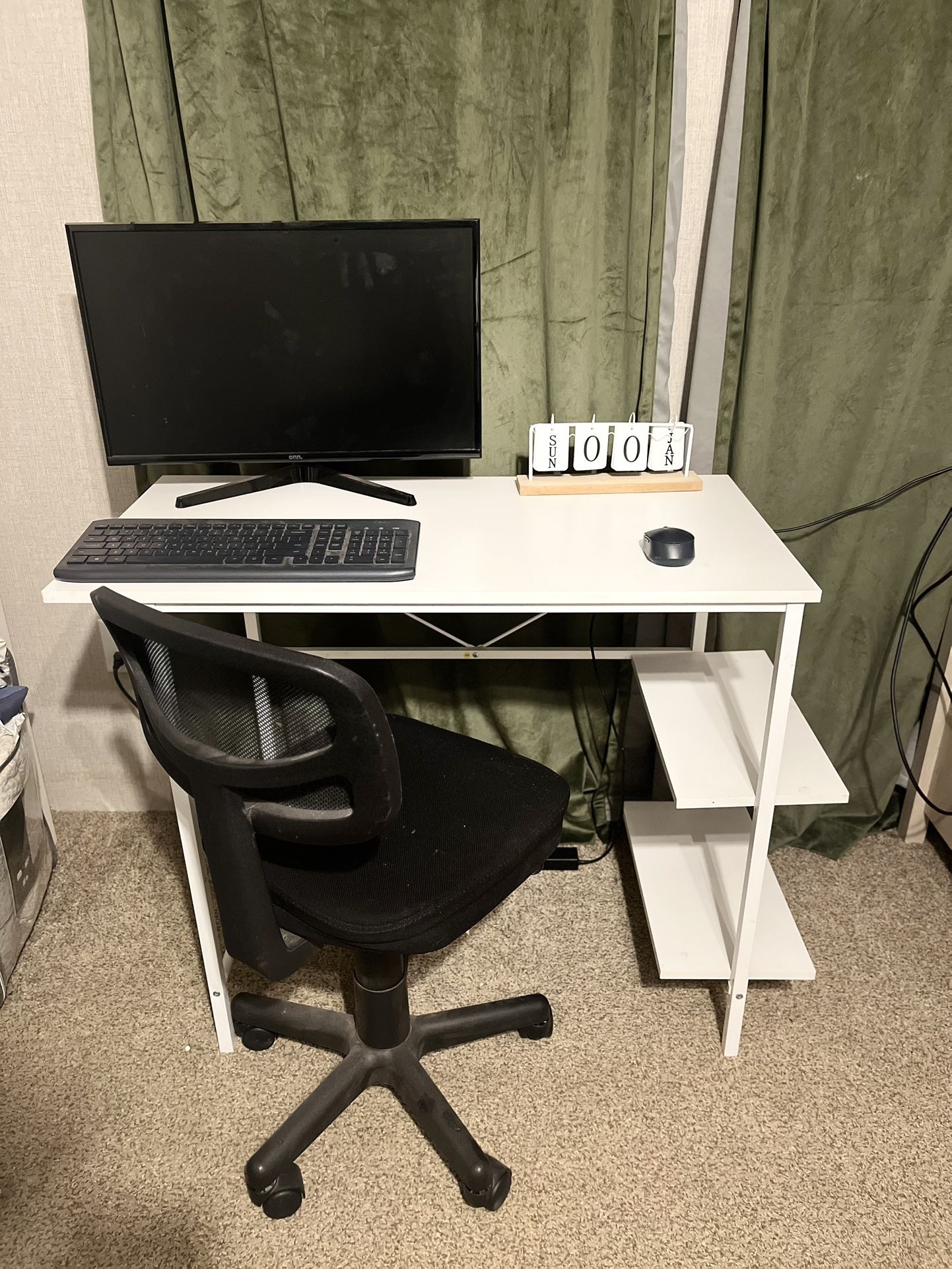 Desk ,chair And Monitor