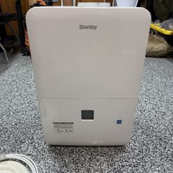Danby Dehumidifier (50 Pint)