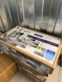 Costco Tresanti 47" Stand Up Desk in Box
