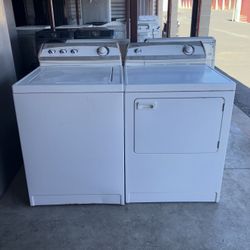 White Maytag Washer And Electric Dryer Matching Set