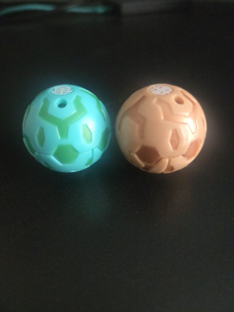 Bakugan battle Brawlers B1 Ventus 400G/subterra 500G juggernoid's