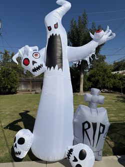 12ft ghost inflatable