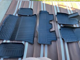 Black Rubber All-Weather Car Floor Mats Set
