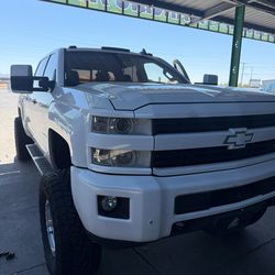 LIFT KITS & LEVELING KITS