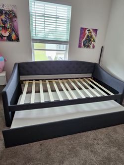 Day bed 