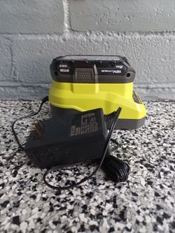 BATTERY AND CHARGER RYOBI