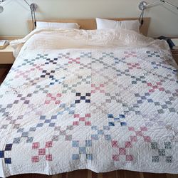 Vintage 1930s Quilt