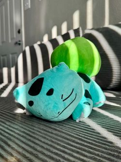 Pokémon Bulbasaur Plush — Excellent Condition