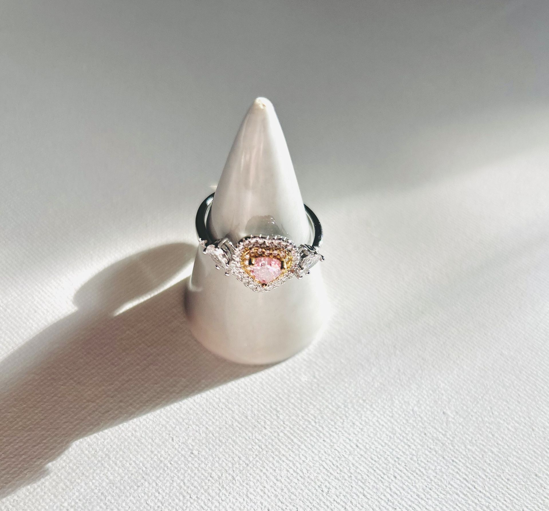 New AAA Zircon Ring Heart Cut Engagement Ring For Women