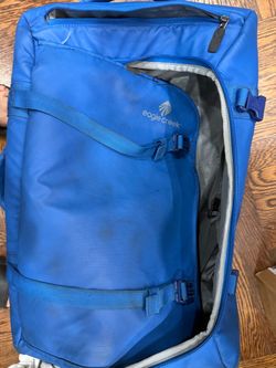 Eagle creek 22L carry on suitcase