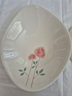 WILD ROSE Vegetable Dish with cover