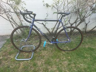 Trek composite vintage road bike carbon fiber