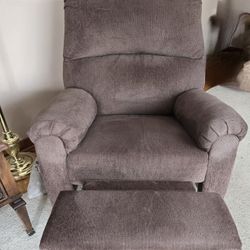 2 Full Reclining Chairs. Excellent condition!