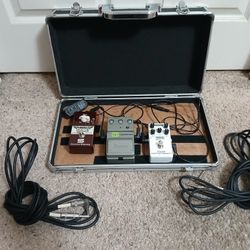 Pedal Case With Pedals