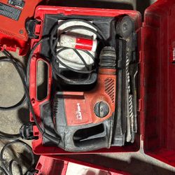 Hilti TE-16-C Rotary Hammer Corded With Case
