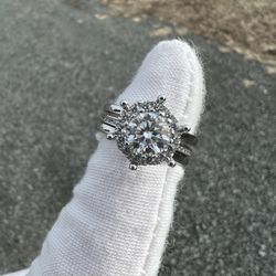 Moissanite Diamond Ring