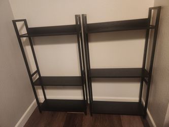Slim adjustable shelves