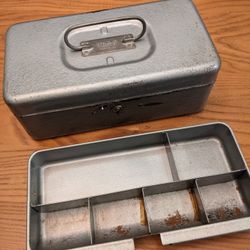 Vintage Lit-Ning Metal Box 