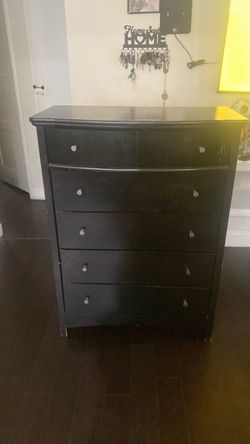 Black dresser 5 drawers
