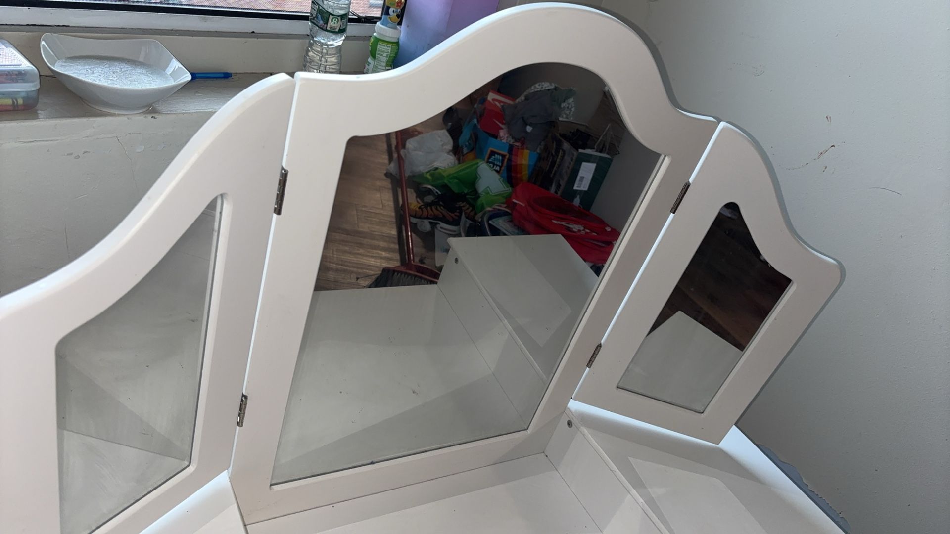 Kids Vanity White