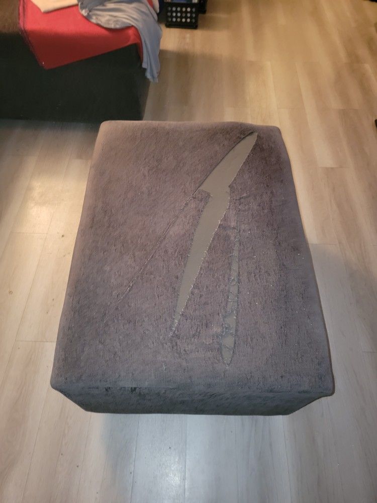 Ikea Ottoman(Free)