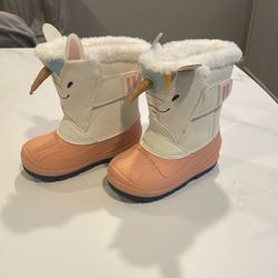 Cat and Jack Snow Boots Size 9 For Girls 