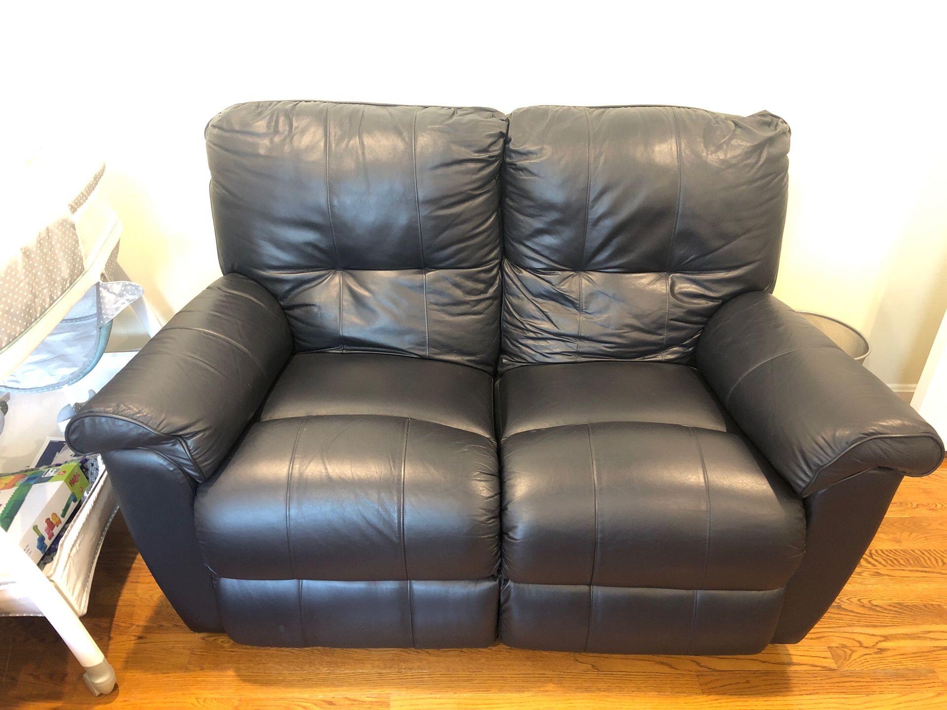 2 Seater Reclining Couch