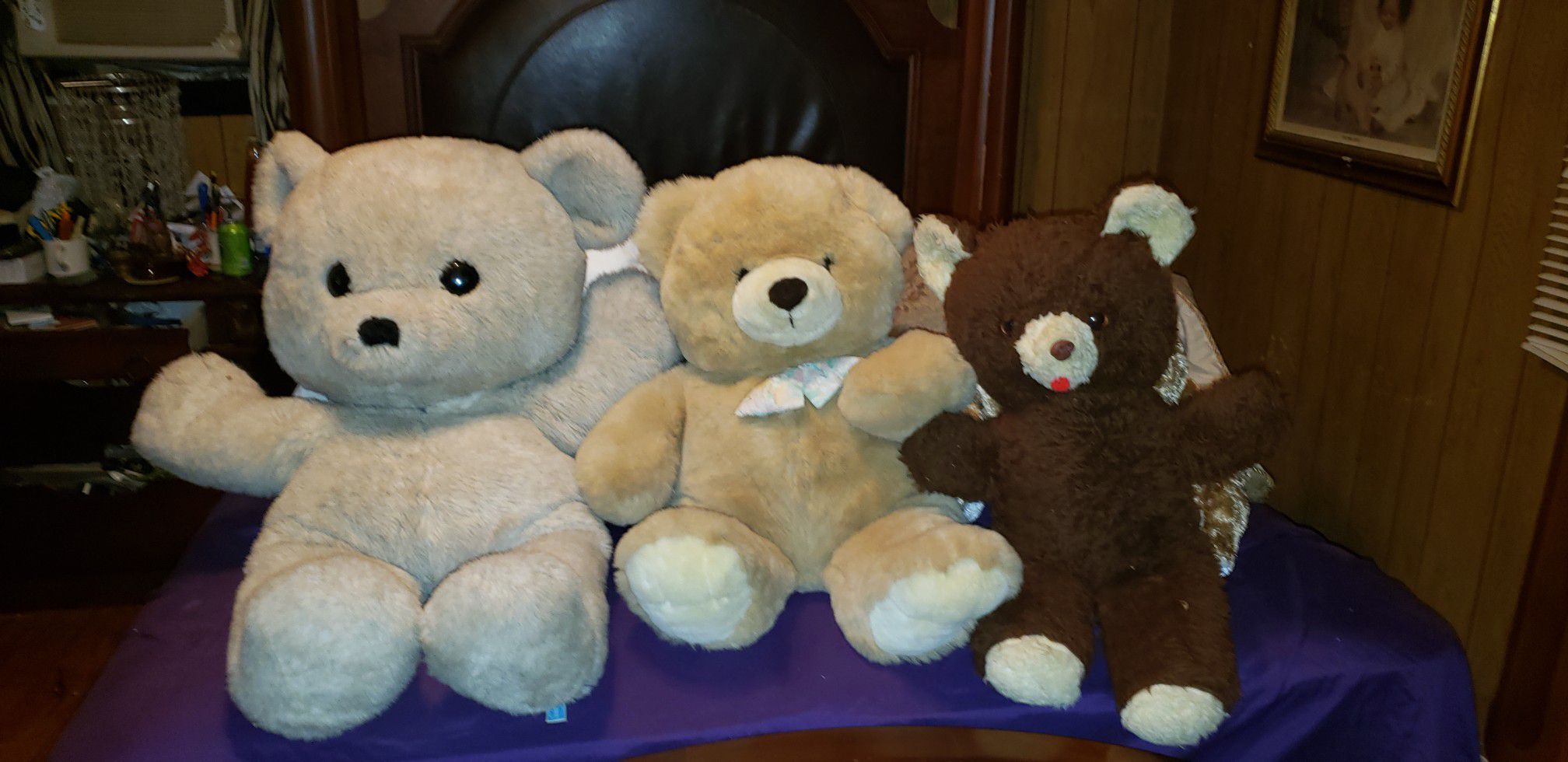 3 great big teddy bears