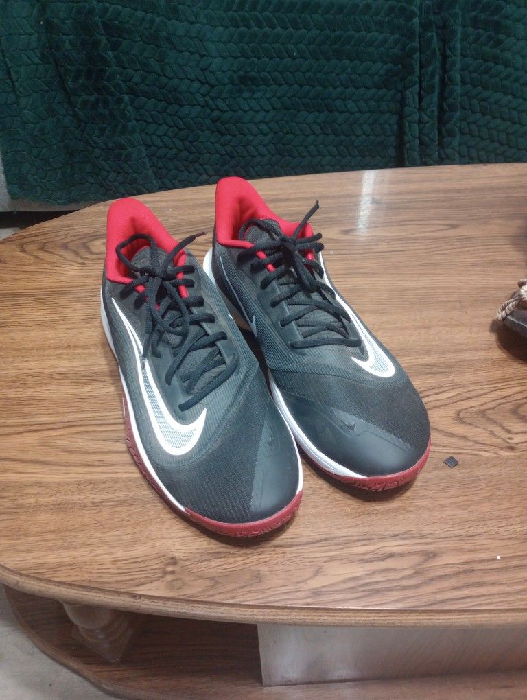 Nike Men's Precision 7 Basketball Shoes