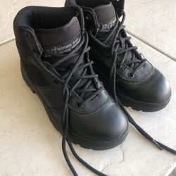 Women’s Size 7.5 Work Boots Never Worn 