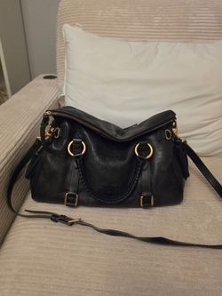 Dooney and bourke purse