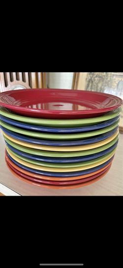 Vintage MAINSTAY Plates BRAND NEW