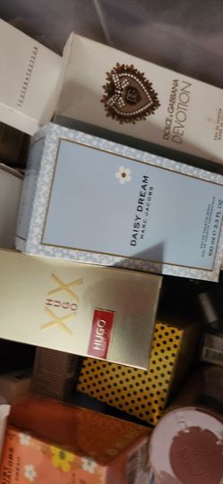 Men and women cologne and perfume