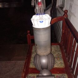 Dyson Electric Vacuum 
