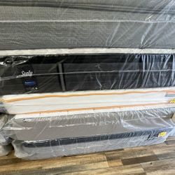 King Size Sealy Posturepedic Pillow Top