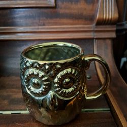 Beautiful Gold ceramic owl mug 4" × 3½" 