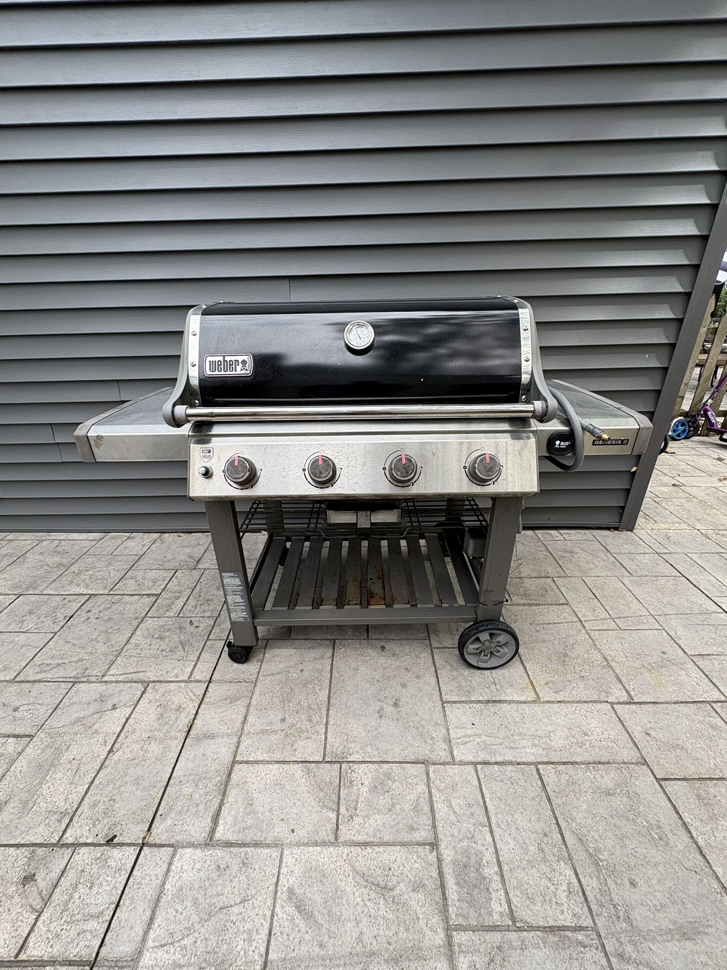 Weber Genesis II Natural gas 4 Burner Grill 